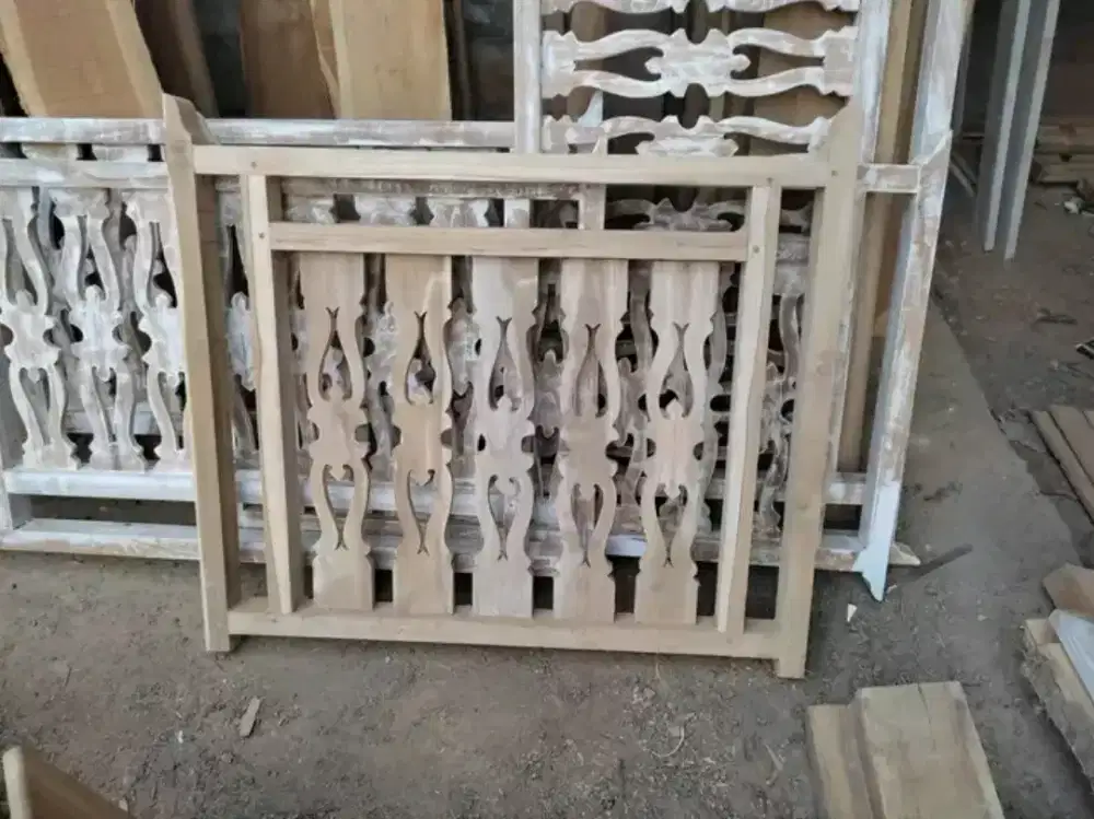 Pagar rumah kayu jati
