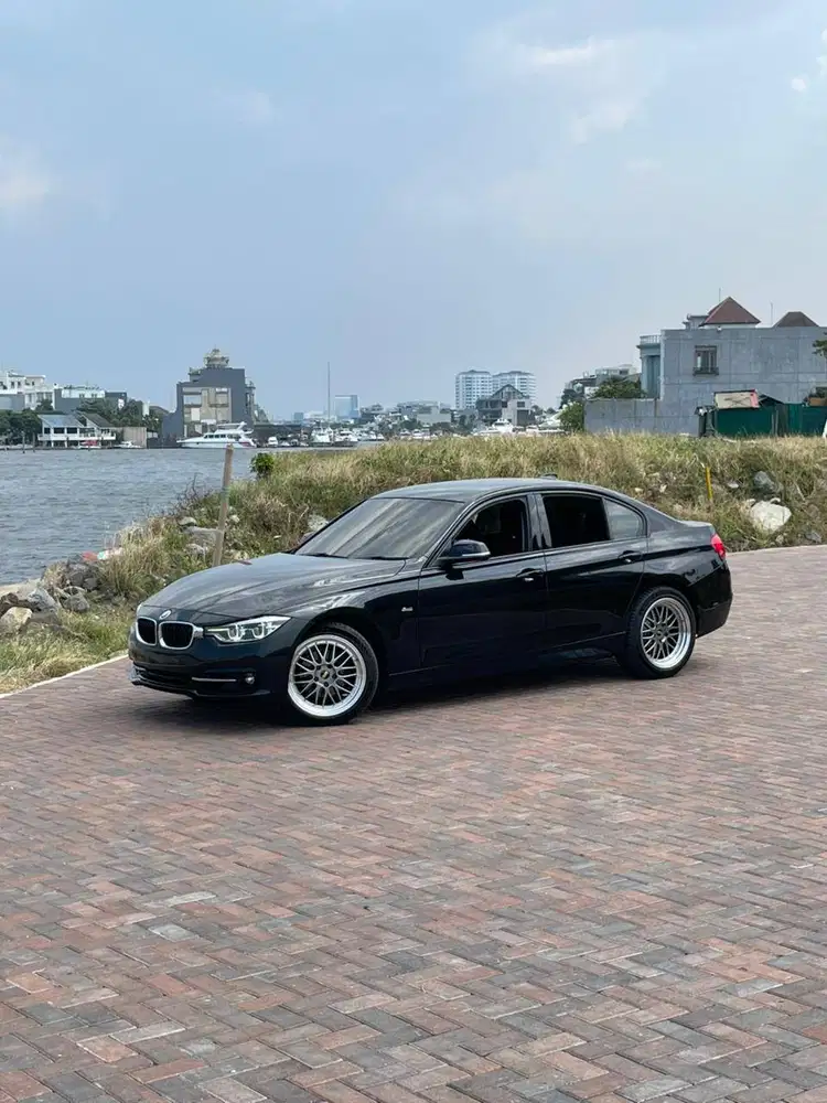 BMW 320i F30 B48 LCI 2016 Hitam Black BMW 2017 BMW 2015 Jual Cepat BU