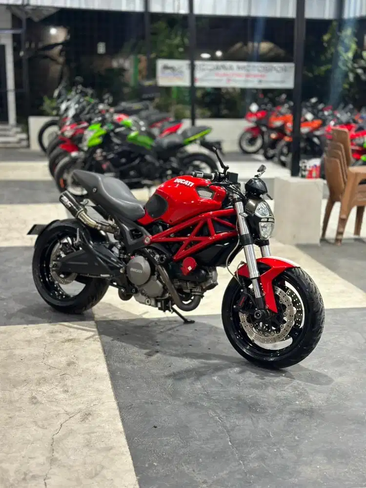 DUCATI MONSTER 795 LOW KM ISTIMEWA