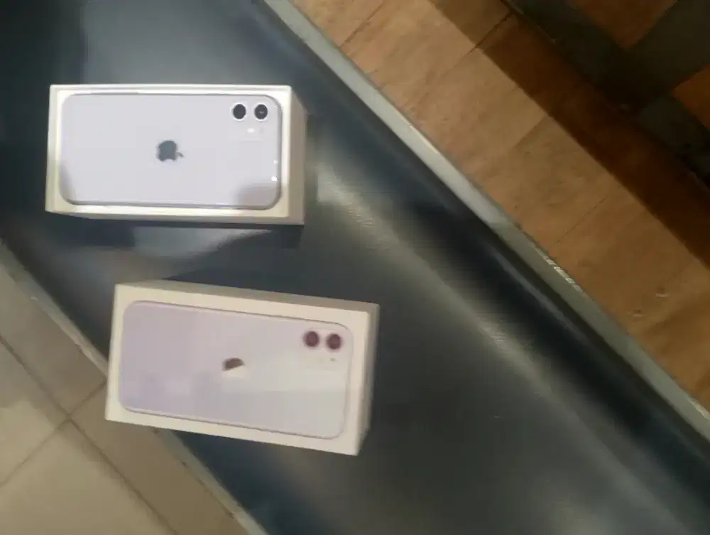 Iphone 11 128gb di tempat