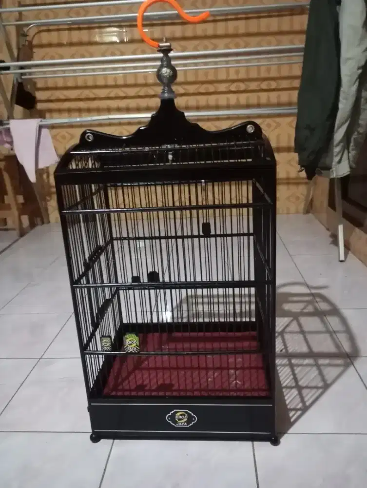 Kandang burung merek Ebod no 3 baru dipake seminggu