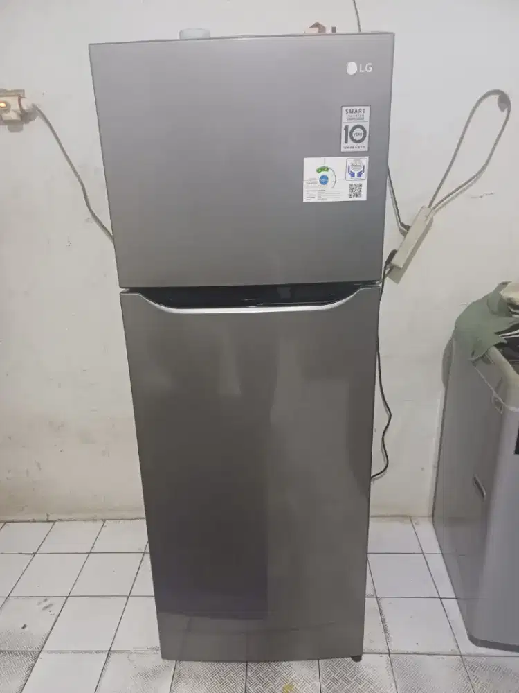 LG smart inverter model GN-B215SQMT