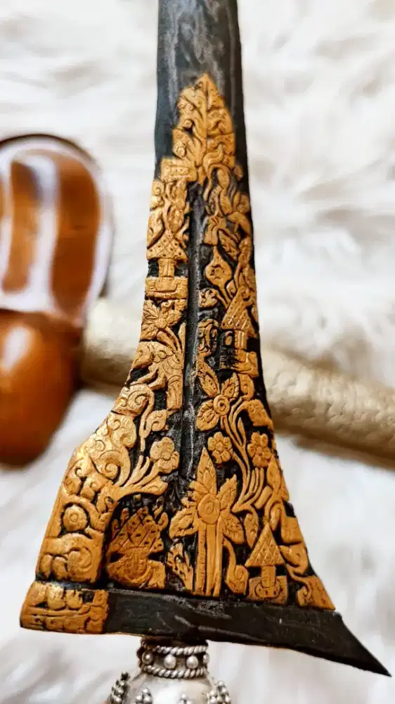 pusaka sepuh ampuh langka antik rare ancient keris Jalak kamulyan emas