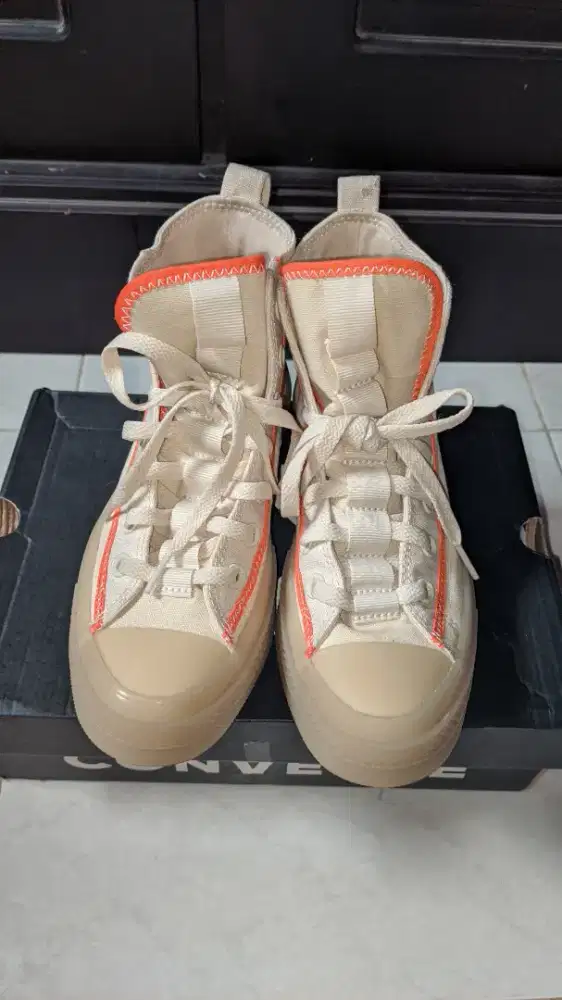 Converse preloved size 38 (24.5cm)