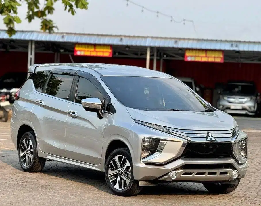 KM 20rb Xpander Sport 2018 Automatic Plat G Istimewa