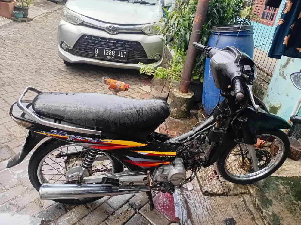 Supra 2002 komplit stnk bpkb faktur fc ktp