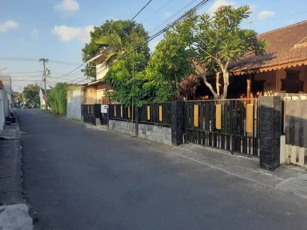Rumah jalan kaliurang km 5,5 Jogja dekat UGM