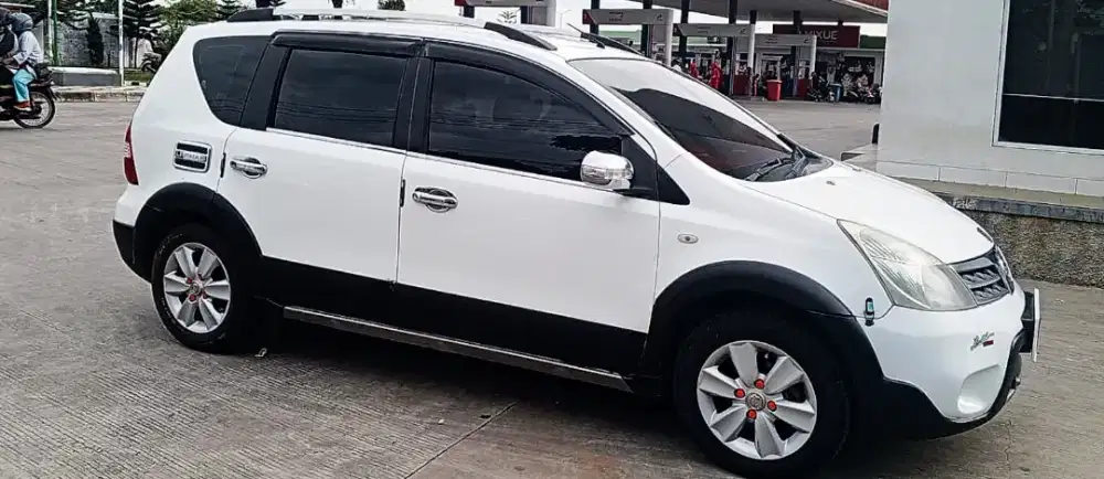 Nissan Livina XGEAR 1.5 AT