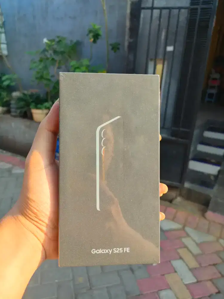 Samsung galaxy S25 FE 8/256