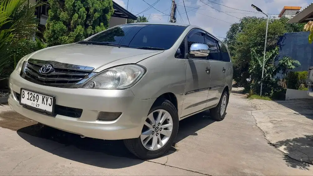 Innova 2.0 G AT BENSIN
