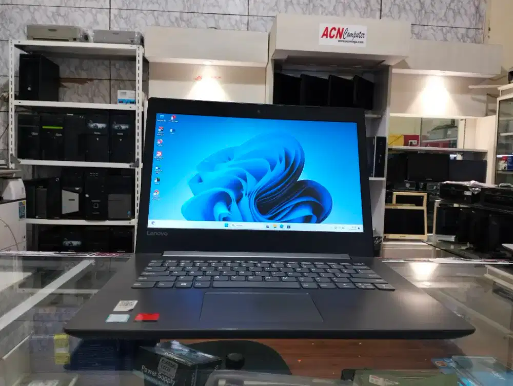 Laptop Lenovo ideapad 330
Intel Core i5 Gen 8 Dual VGA