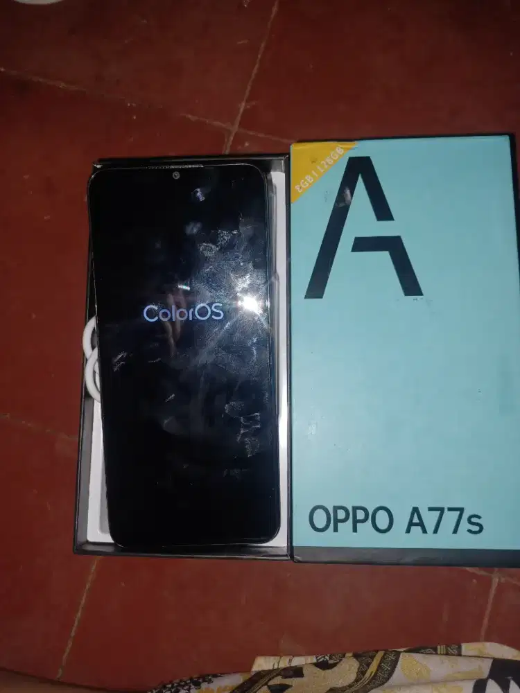 Handpone oppo A77s