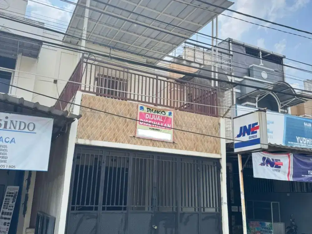 Disewakan/dijual Ruko 2lt murah!!! dan rapih siap huni di Poris Indah Cipondoh Tangerang