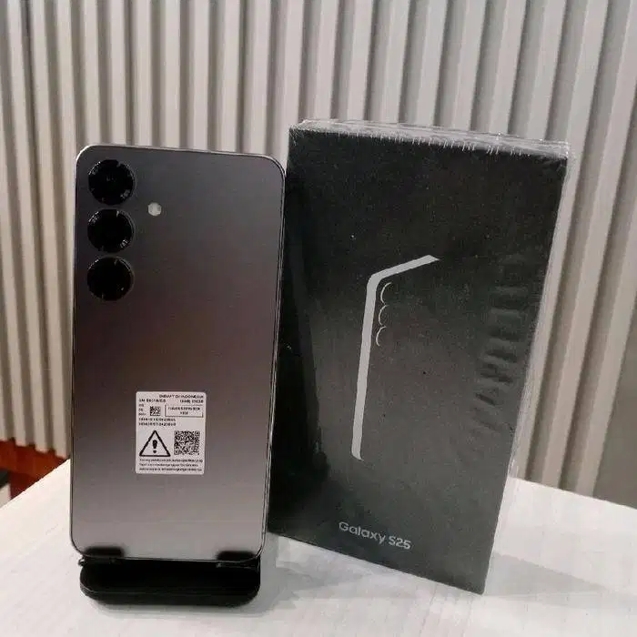 Samsung S25 12/512