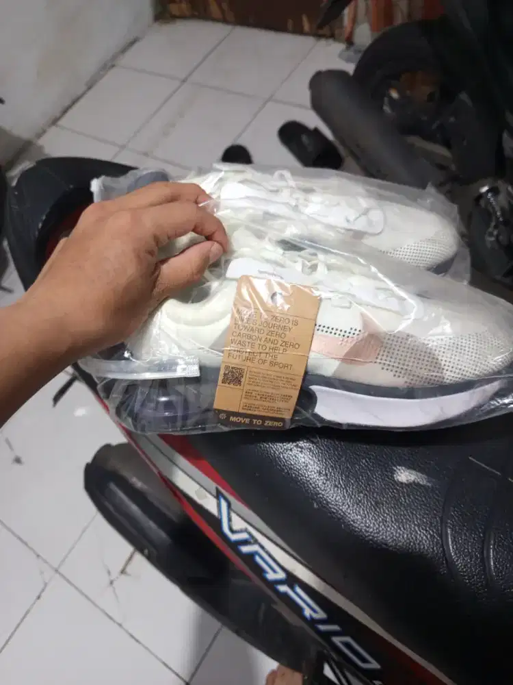 Sepatu Nike Running Size 43