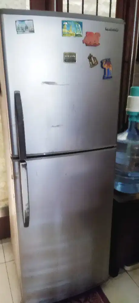 Jual cepat Kulkas Panasonic 2 pintu