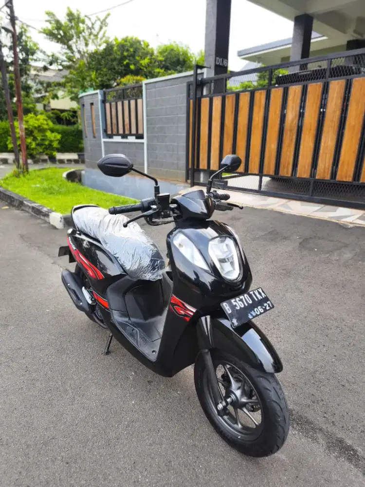 Bissmillah dijual motor Honda Genio 2022 istimewa.