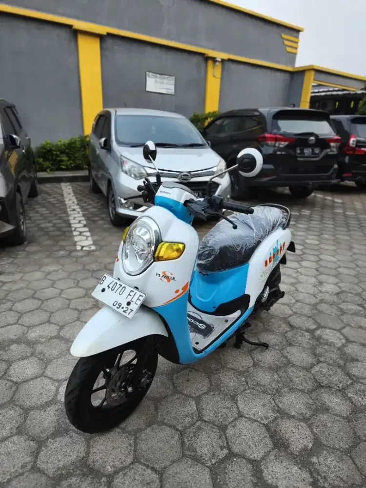 Bissmillah dijual motor Honda Scoopy SE 2017 istimewa.