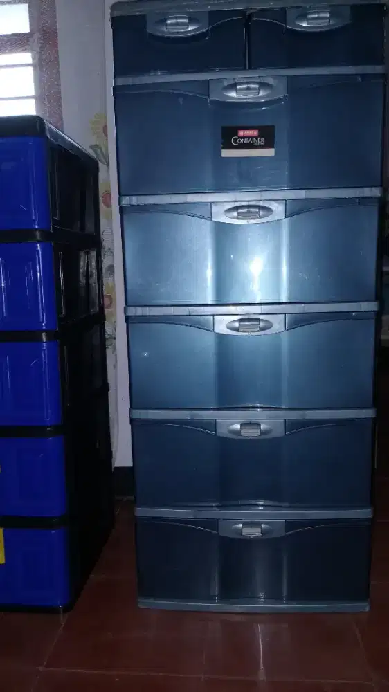 Lemari Container Merk Lion Star