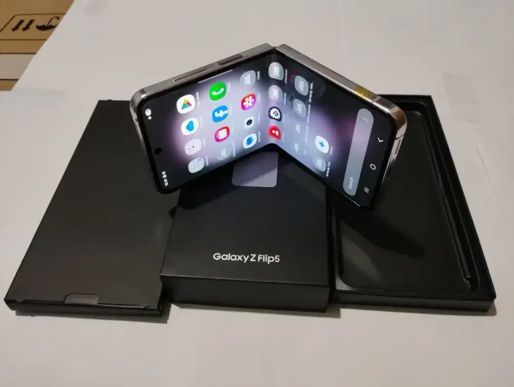 Samsung galaxy z flip 5 5g