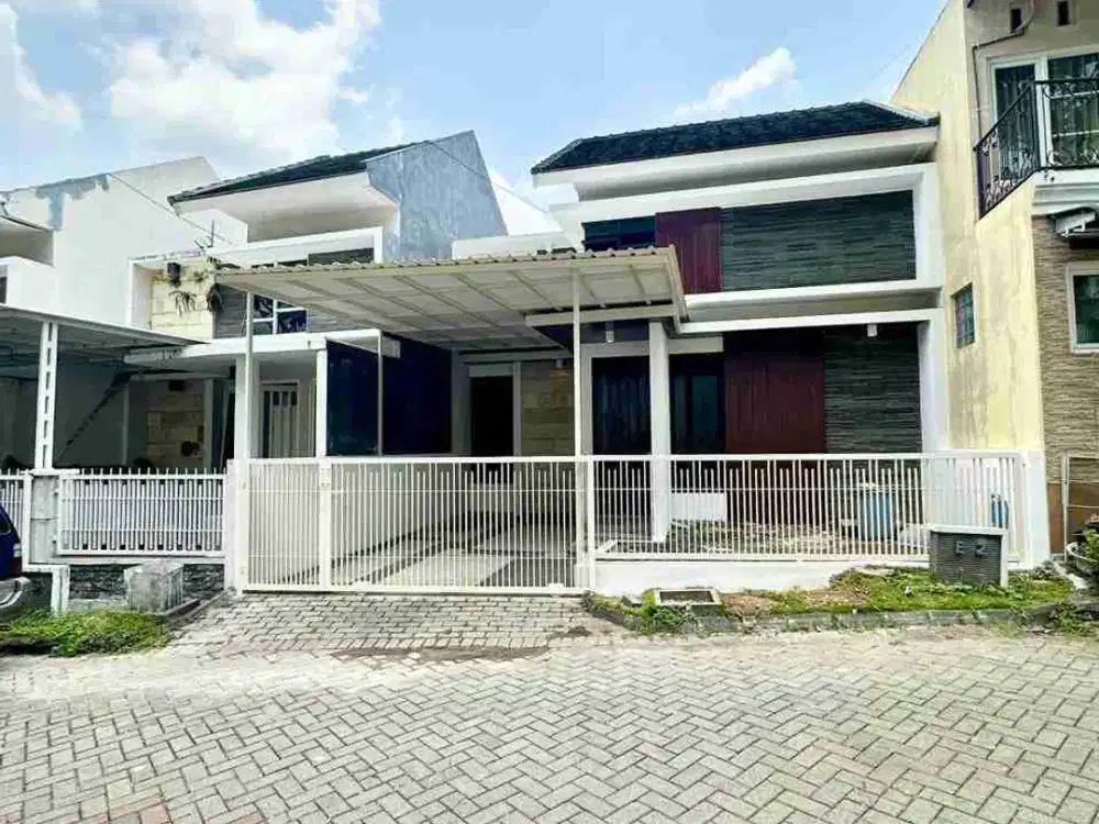 rumah cantik di dieng hanya 7 menit ke alun alun dan kampus UB Brawijaya serta mall MOG