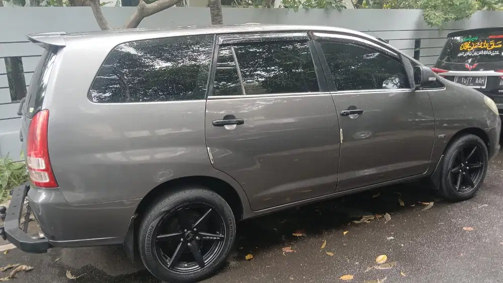 Toyota Kijang Innova 2008 Bensin