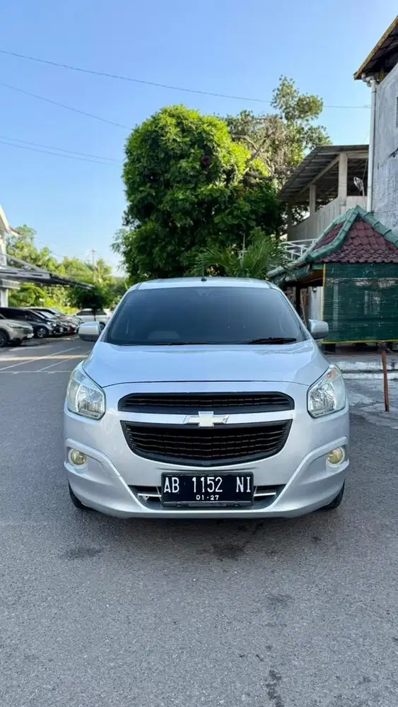 Jual SPIN LS Manual Bensin 2013 apikan