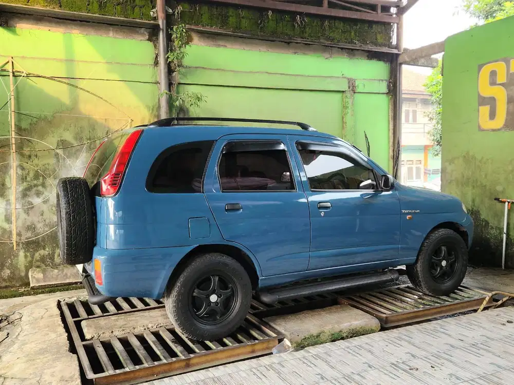 Daihatsu Taruna 2001 Bensin
