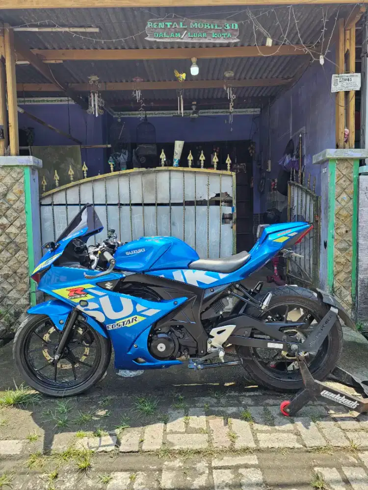 Suzuki GSX R-150 2023