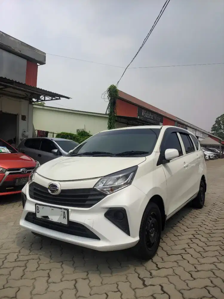 SUPER! Daihatsu Sigra 1.2 XAT 2024 Matic PUTIH FAVORIT