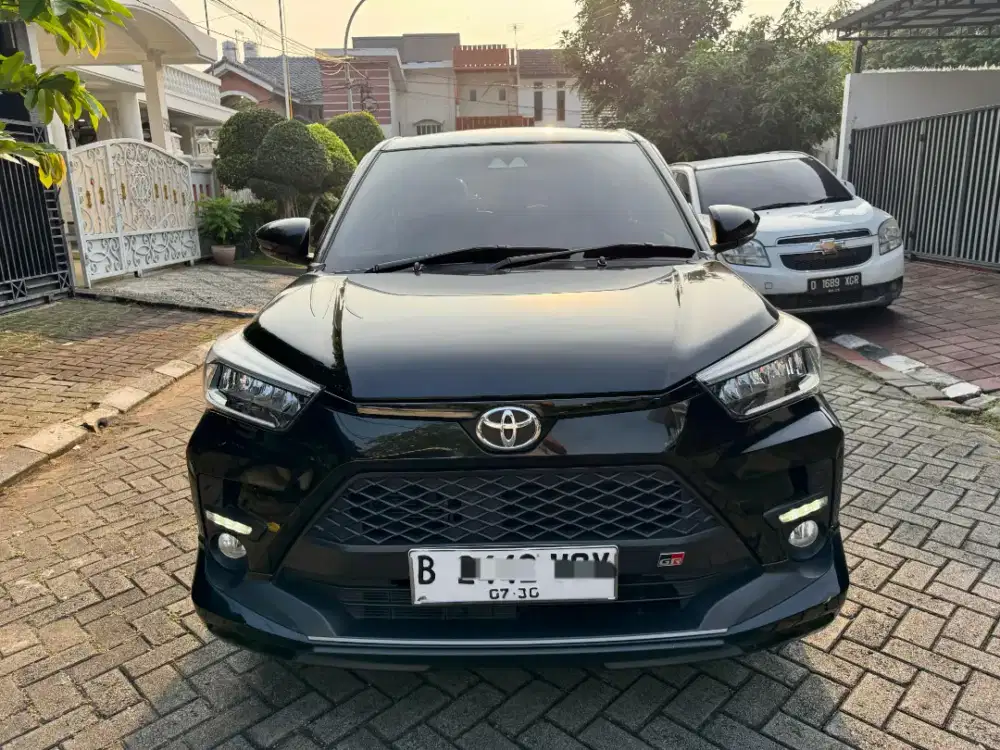 Toyota Raize 1.0 GR Sport TSS One Tone Bensin-AT