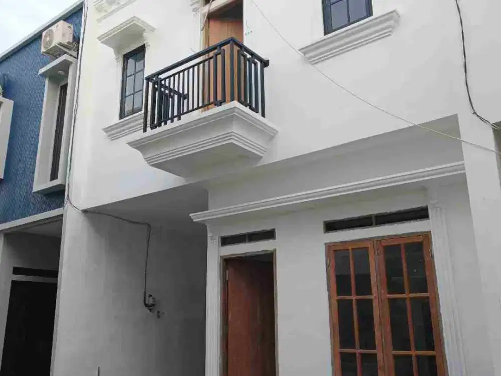 Dijual Cepat! Rumah Cantik 2 Lantai di Mini Cluster Srengseng Sawah Jaksel