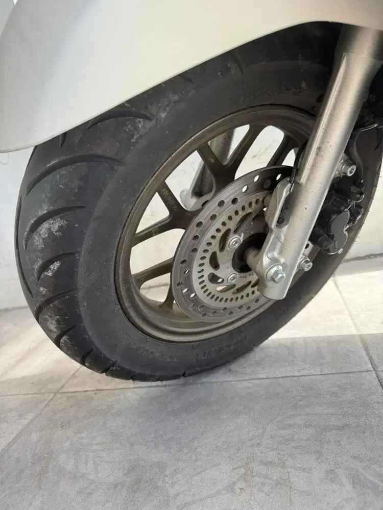 Ban standar honda stylo