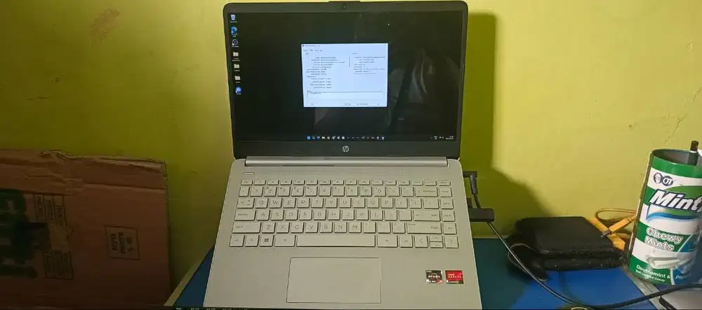 Laptop HP 14s fq0012AU Ryzen 5 4500U 8GB 512ssd Vega 8 14 FHD