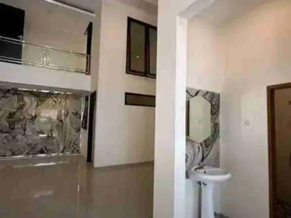 rumah murah 2 lt araya blok depan dekat jalan utama dan bangunan baru, masuk malang kota