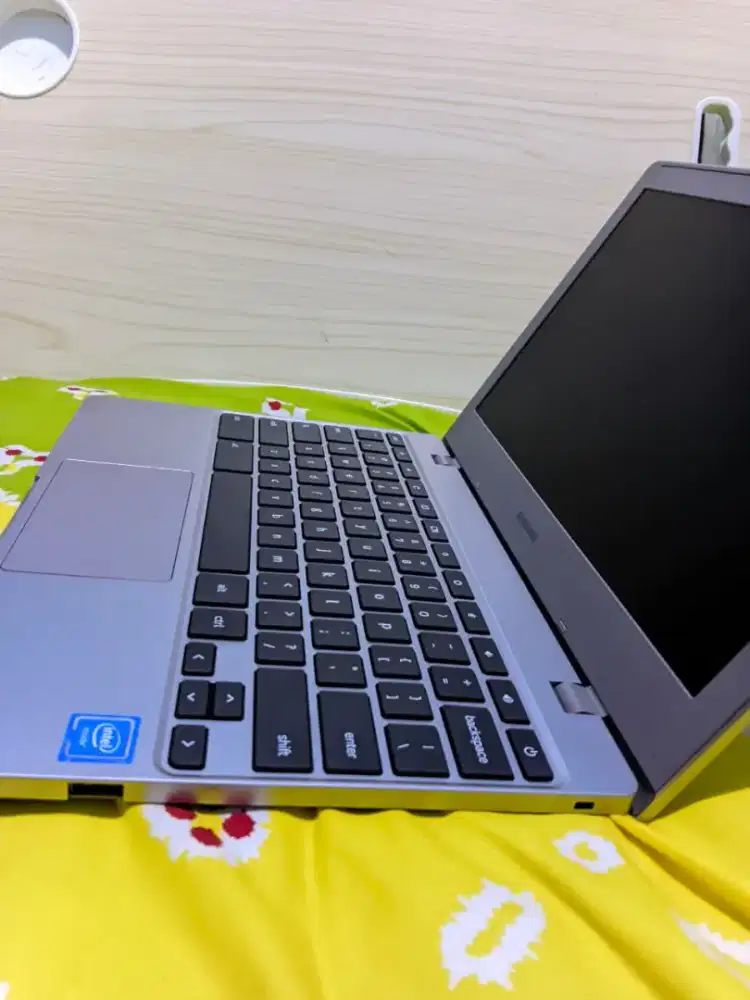 Jual cepat laptop samsung