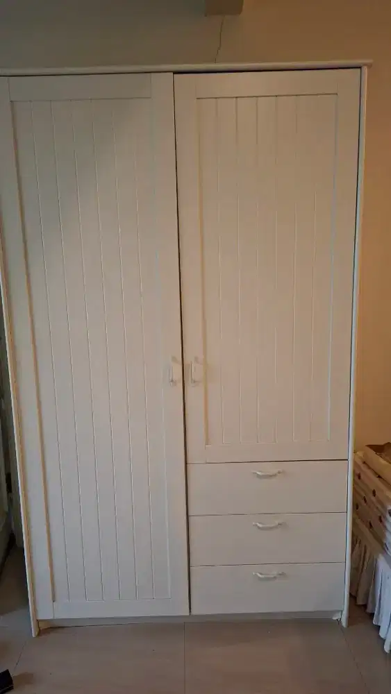 Lemari Baju Musken IKEA