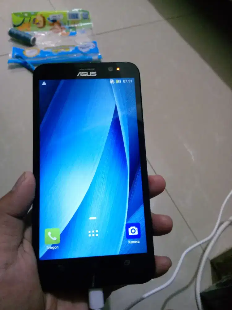 Jual Asus Zenfone ram 4gb,
