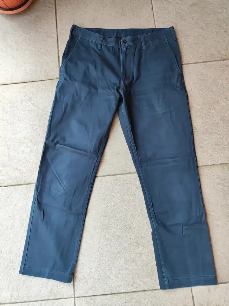 celana chino uniqlo