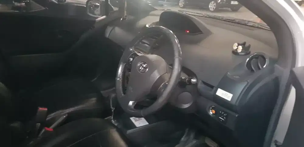 jual cepat toyota yaris s limited cbu 2009