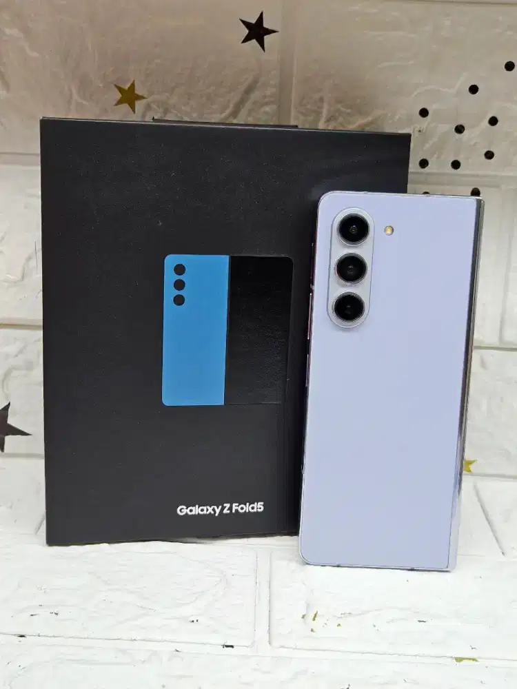 Samsung Fold 5 12/256 second