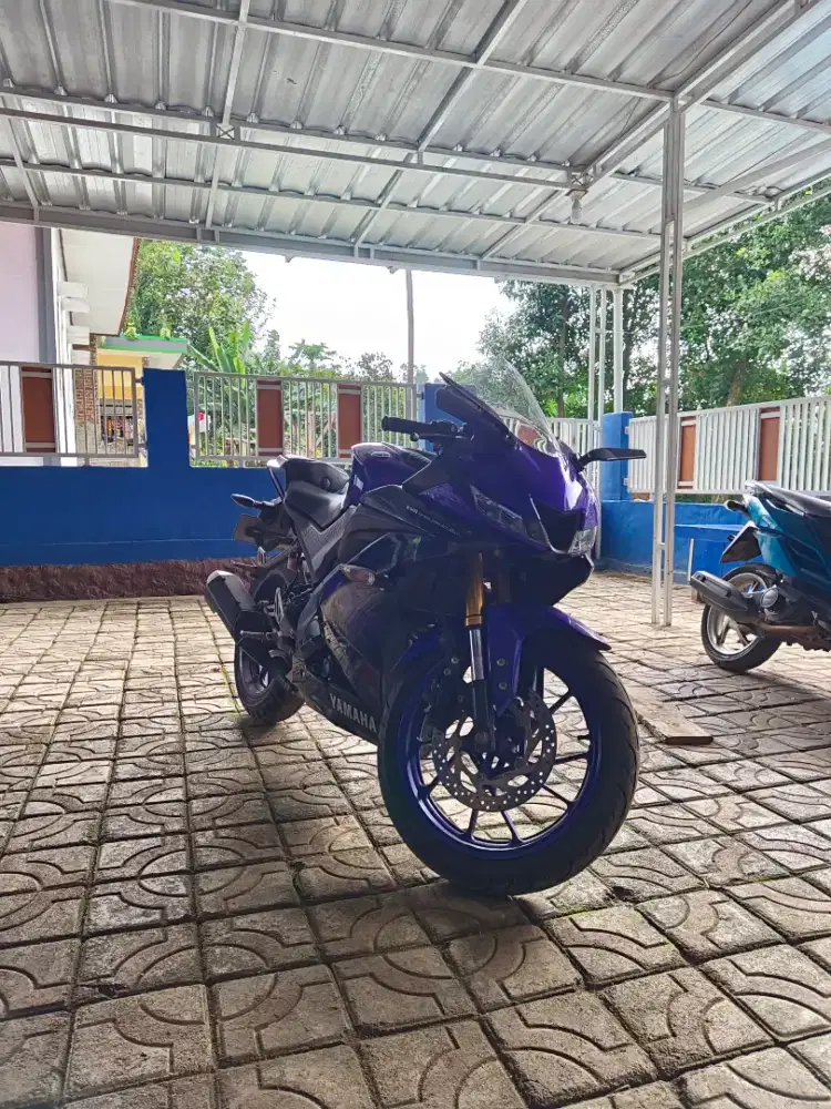 Yamaha yzf r15 2020 biru