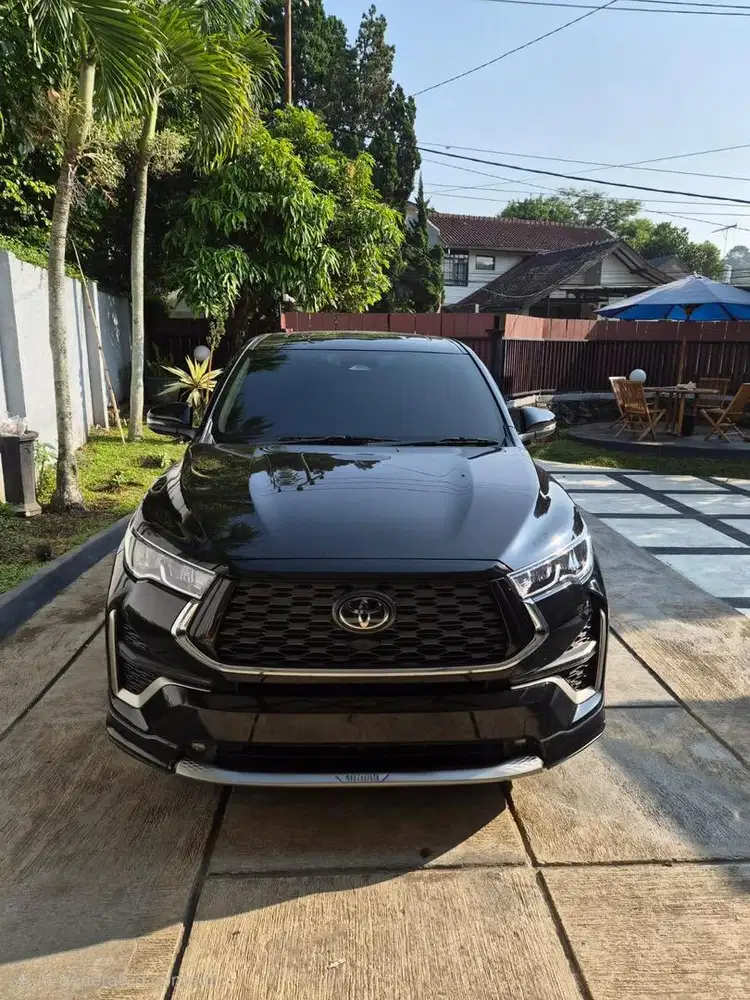 Toyota innova Zenix Q