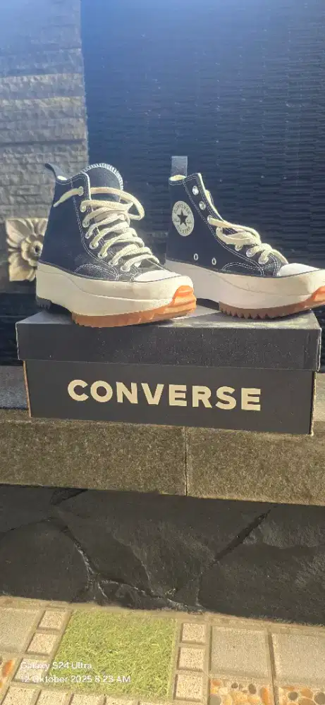 jual sepatu converse kondisi 99.9%