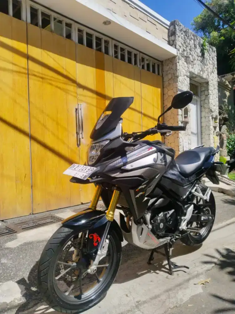 HONDA CBX 150 CC TAHUN 2023 PAJAK HIDUP SURAT LENGKAP