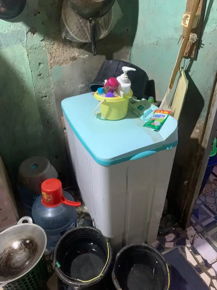 mesin cuci polytron