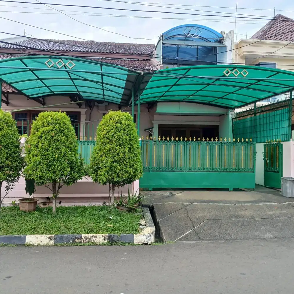 Dijual Rumah Nyaman Lokasi Strategis di Joglo, Jakarta Barat