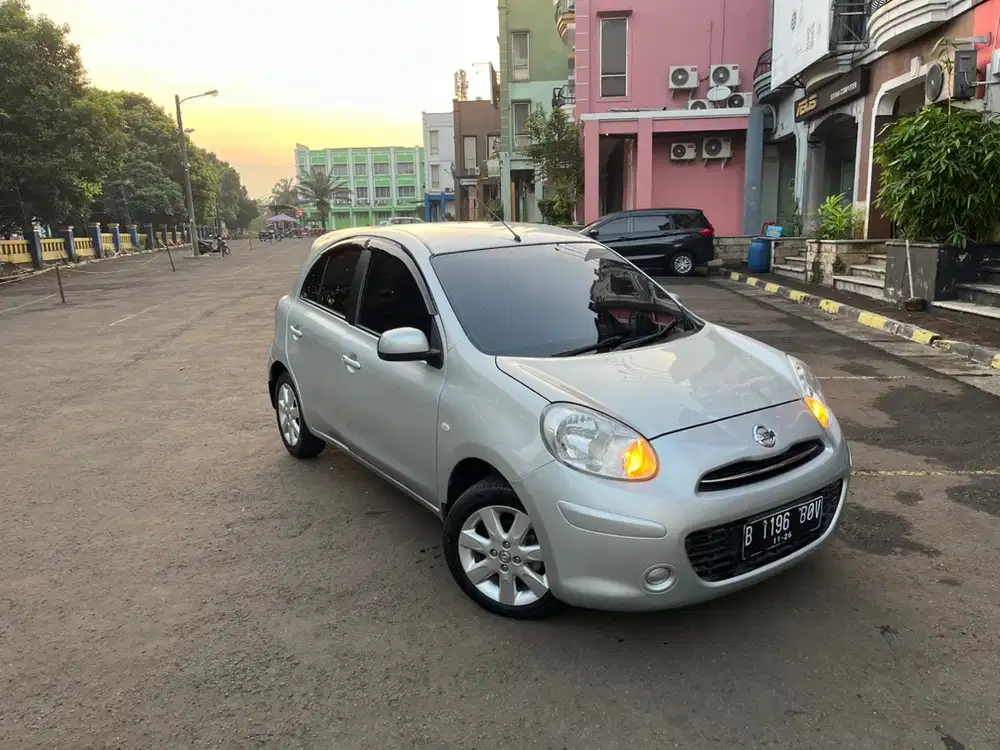 Nissan March 1.2 XS AT Tahun 2011