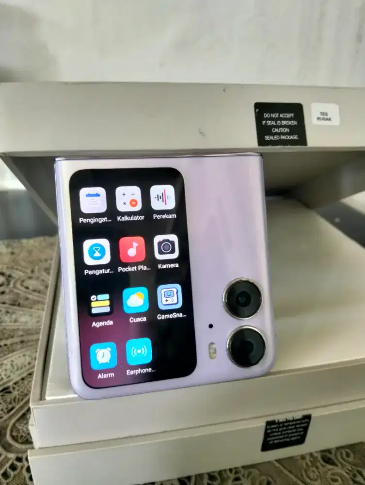 Oppo find N2 flip