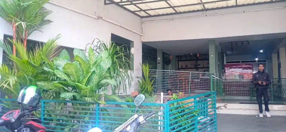 Dicari tukang masak, waitress & kasir